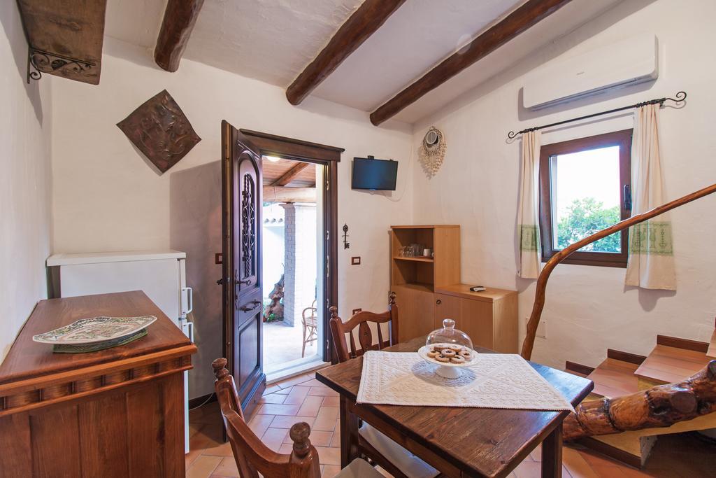 Casa Vacanze San Pantaleo Villa Buitenkant foto