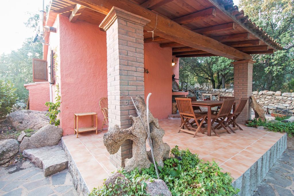 Casa Vacanze San Pantaleo Villa Buitenkant foto
