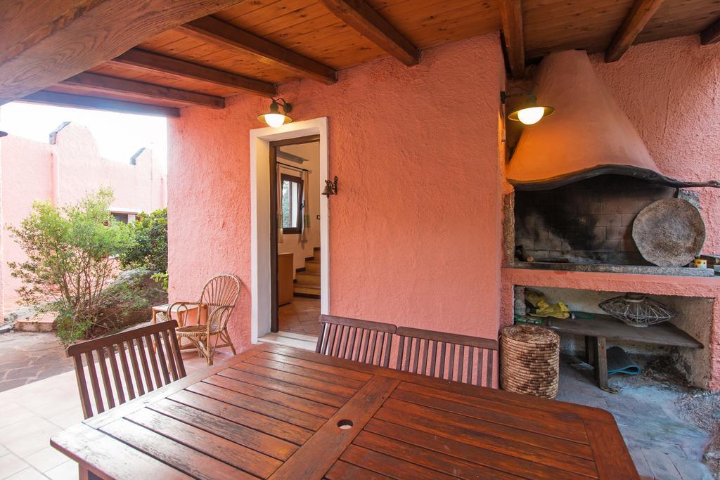 Casa Vacanze San Pantaleo Villa Buitenkant foto